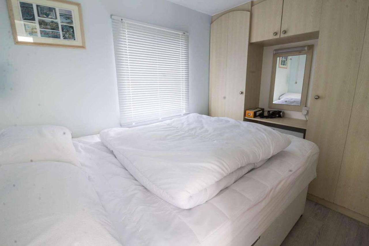 Отель Hemsby Static Caravan In Norfolk Quiet Site Great Location Экстерьер фото